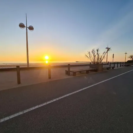 A St-jean-de-monts, Avec Parking, Balcon Et Vue - Fr-1-224c-201 شقة *