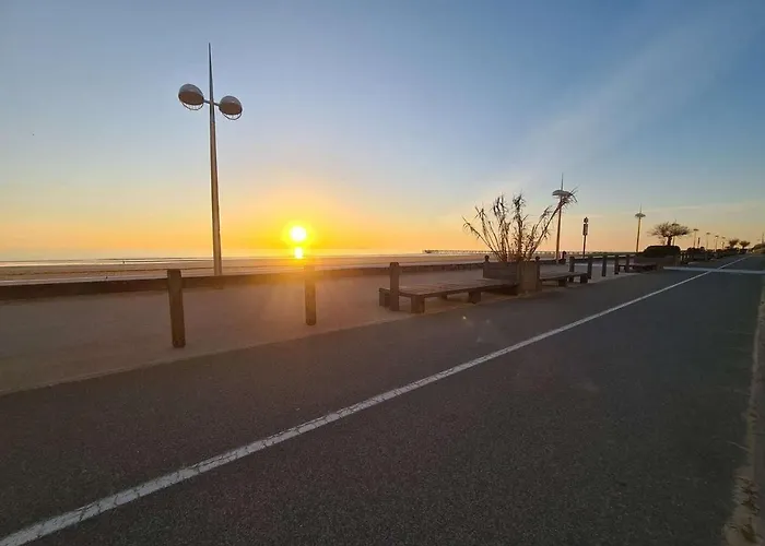 A St-jean-de-monts, Avec Parking, Balcon Et Vue - Fr-1-224c-201 شقة *